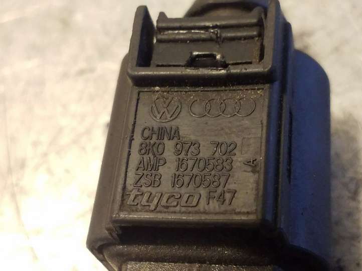 Audi A4 (2007 - 2011)  8K0973702 Датчик наружной температуры
