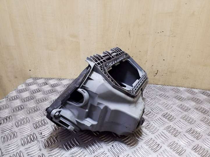 Audi A4 (2007 - 2011)  8K2907355C Ящик предохранителей (комплект)