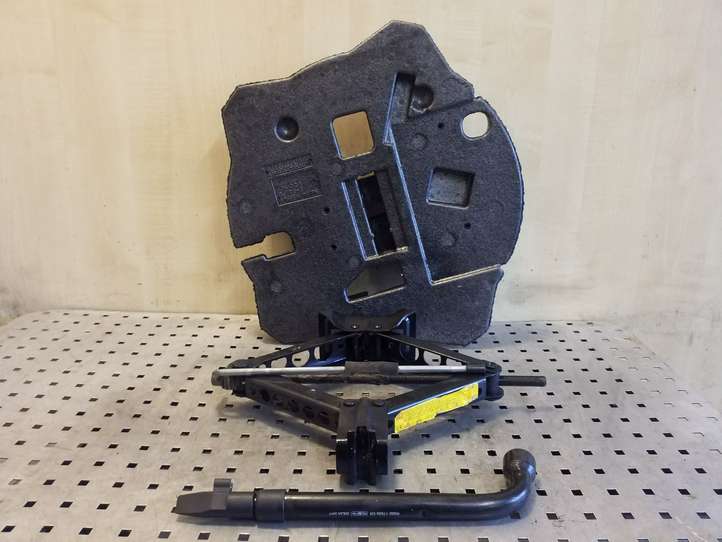 Land Rover Freelander (2006 - 2010)  6G9217080BG Комплект инструментов