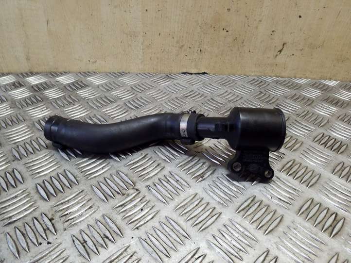 Land Rover Freelander (2006 - 2010)  9683218880 Патрубок маслозаливной горловины