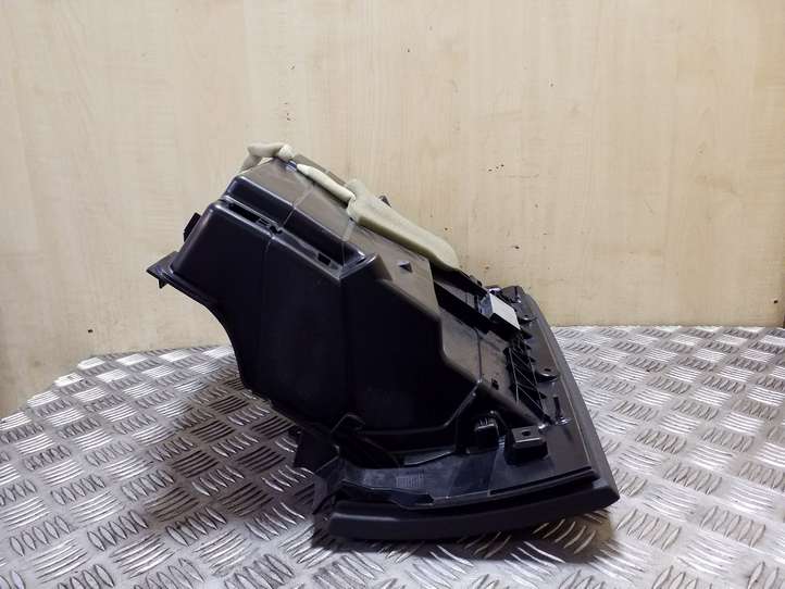 Volvo XC70 (2007 - 2013)  30676281 Комплект ящика для вещей (бардачка)