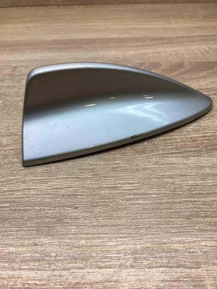 BMW 3 E90 E91 (2005 - 2012) 6955555 Крышка GPS-антенны — фото 2