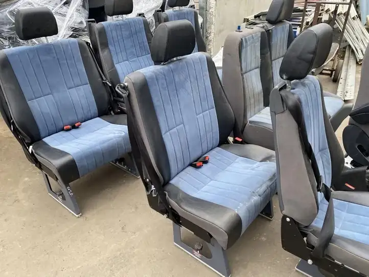 Mercedes-Benz Sprinter W907 W910 (2018 - ) Третий ряд сидений — фото 2