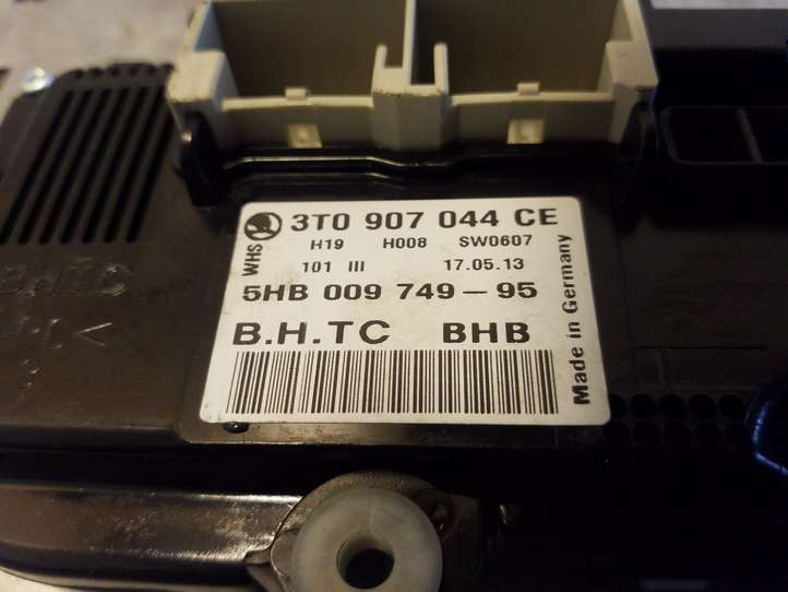 Skoda Yeti (2013 - 2018)  3T0907044CE Блок управления кондиционера воздуха / климата/ печки (в салоне)