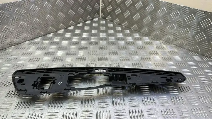 Audi A3/S3 8V (2012 - 2016) 8V2819635C Рамка центрального динамика — фото 3