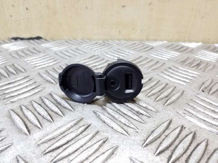 Citroen DS4 (2010 - 2016)  96647952XY Разъем AUX