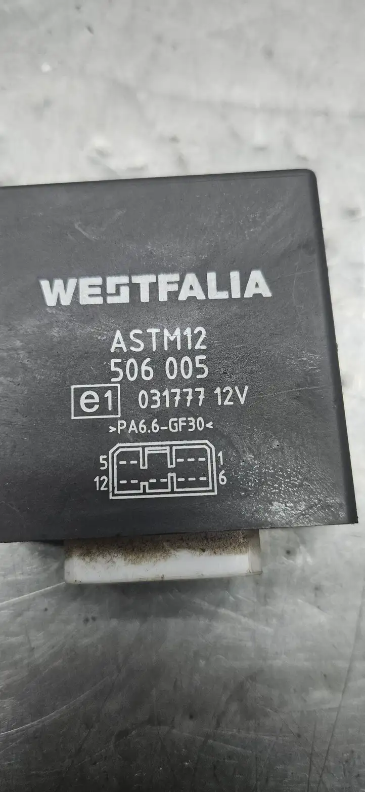 Opel Meriva A (2002 - 2006) ASTM12 Реле крюка для прицепа — фото 1