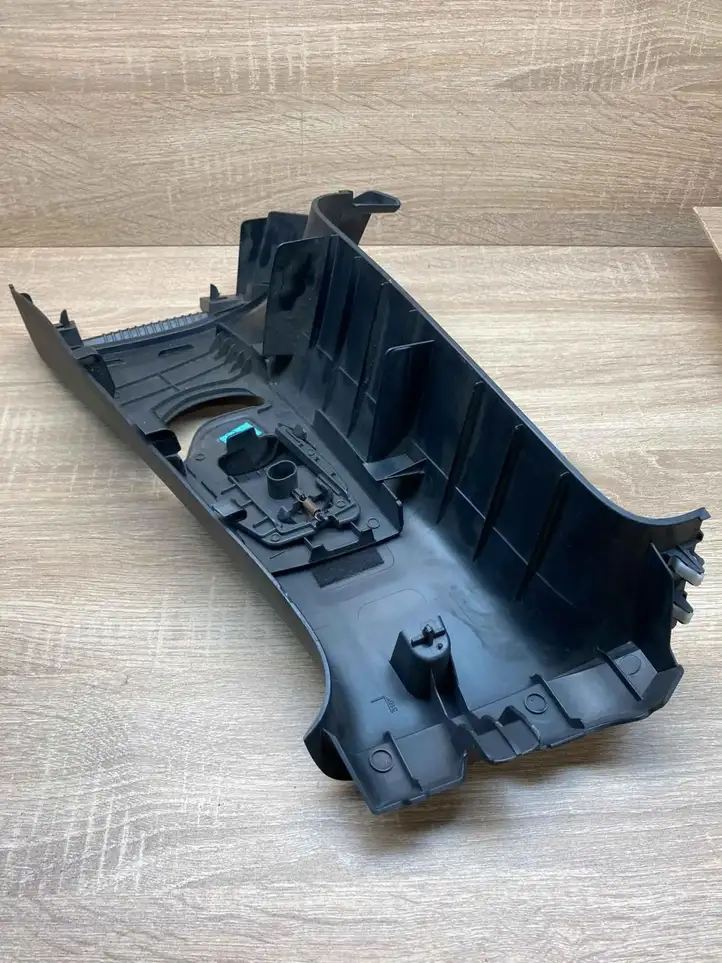 Honda Civic (2006 - 2011) 84111SMRE021M1 Верхняя обшивка стойки B — фото 1