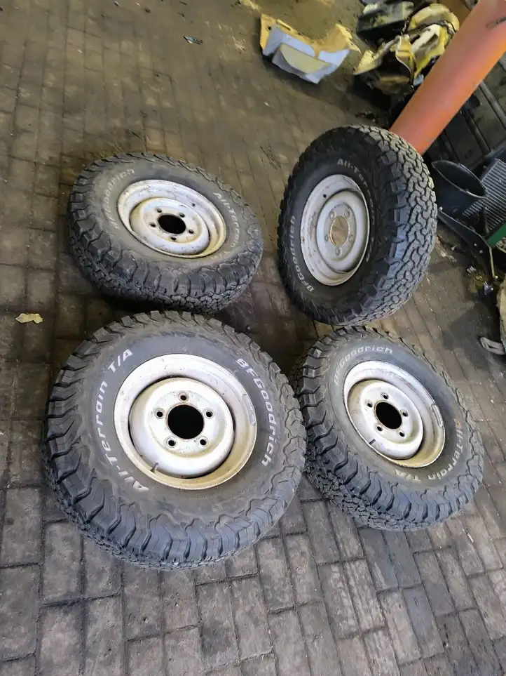 Land Rover Defender (2007 - 2016) Кованый диск R16 — фото 2