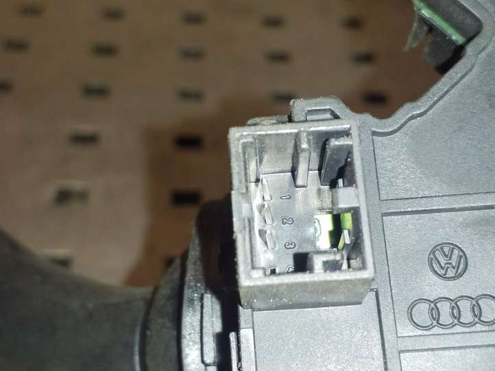 Audi Q7 (2009 - 2015)  4F0953549E Комплект ручек