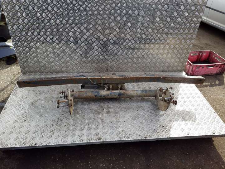 Volkswagen Crafter (2006 - 2016)  E11006414 Комплект крюка