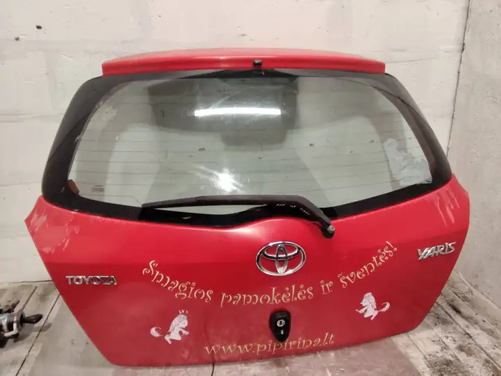 Toyota Yaris (2005 - 2009) Звукоизоляция багажника — фото 1