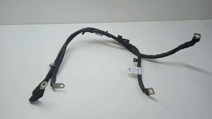 Mercedes-Benz GLC X253/C253 (2015 - ) A2535401401 Плюсовой провод аккумулятора — фото 1
