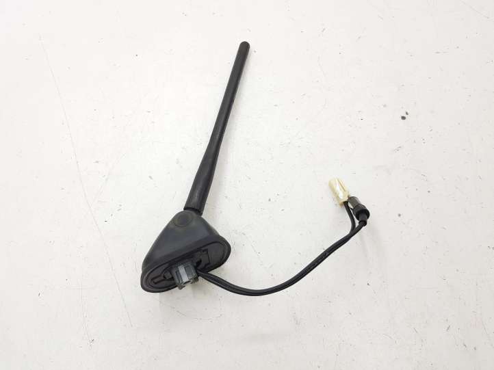 87A2501 Mitsubishi Outlander Radio antena