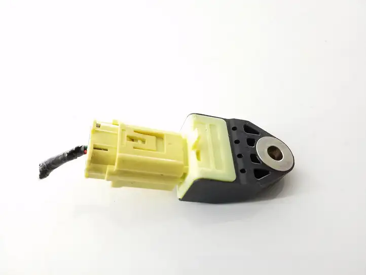 Toyota Prius (XW30) (2009 - 2015) 8983175020 Датчик удара SRS — фото 3