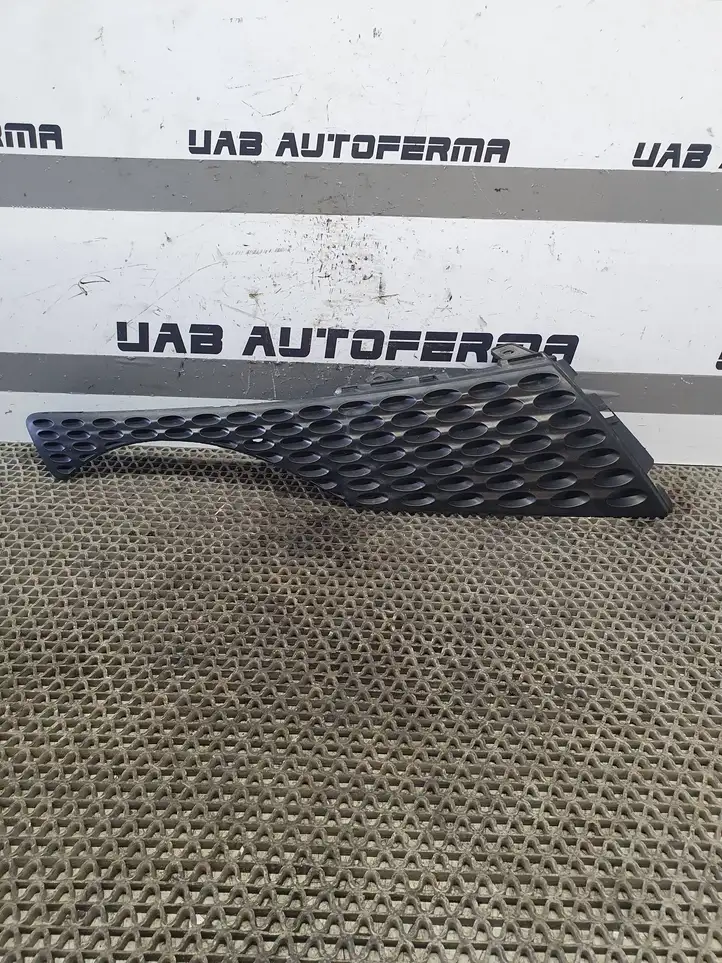 Nissan Juke I F15 (2010 - 2018) 620741KA6A Нижняя решетка переднего бампера — фото 1