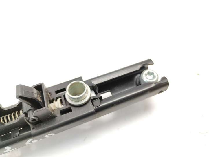 Opel Zafira (2003 - 2006)  13193568 Регулировочная планка ремня безопасности