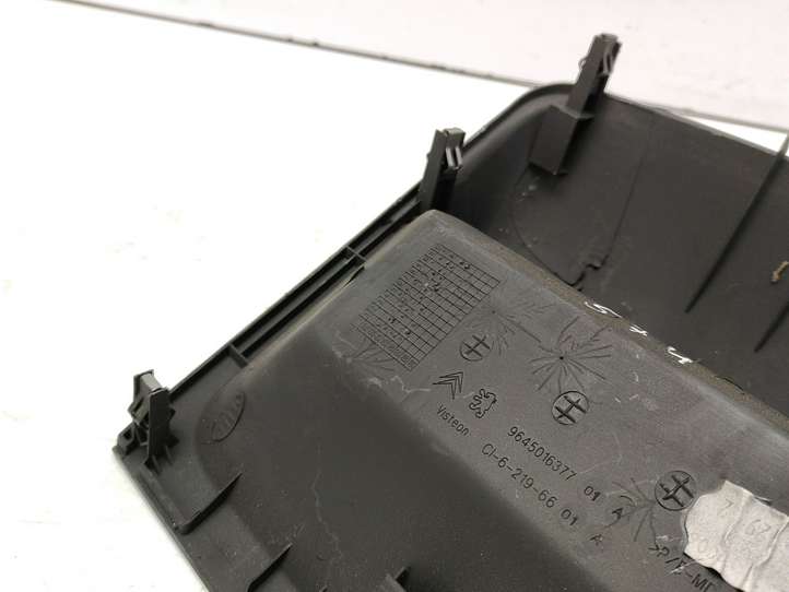 Citroen Berlingo (2003 - 2007)  9645016377 Экран/ дисплей / маленький экран