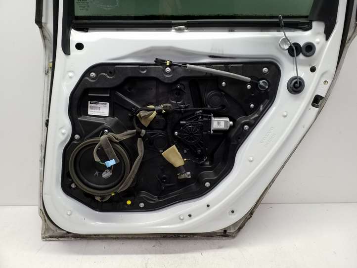 Volvo V70 (2013 - 2016)   Задняя дверь