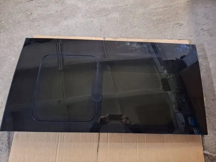 Volkswagen Multivan T7 (2021 - ) 43R004028 Стекло раздвижной двери — фото 1