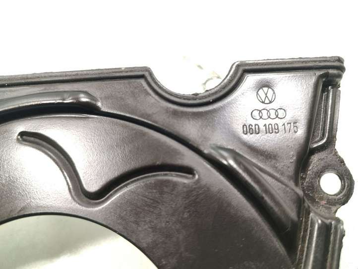 Volkswagen Golf V (2003 - 2009)  06D109175 Защита основного ремня
