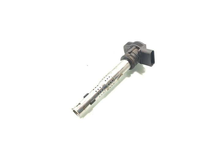 Audi A4 (2004 - 2009)  07K905715C Реле высокого напряжения (катушка зажигания, бобина)
