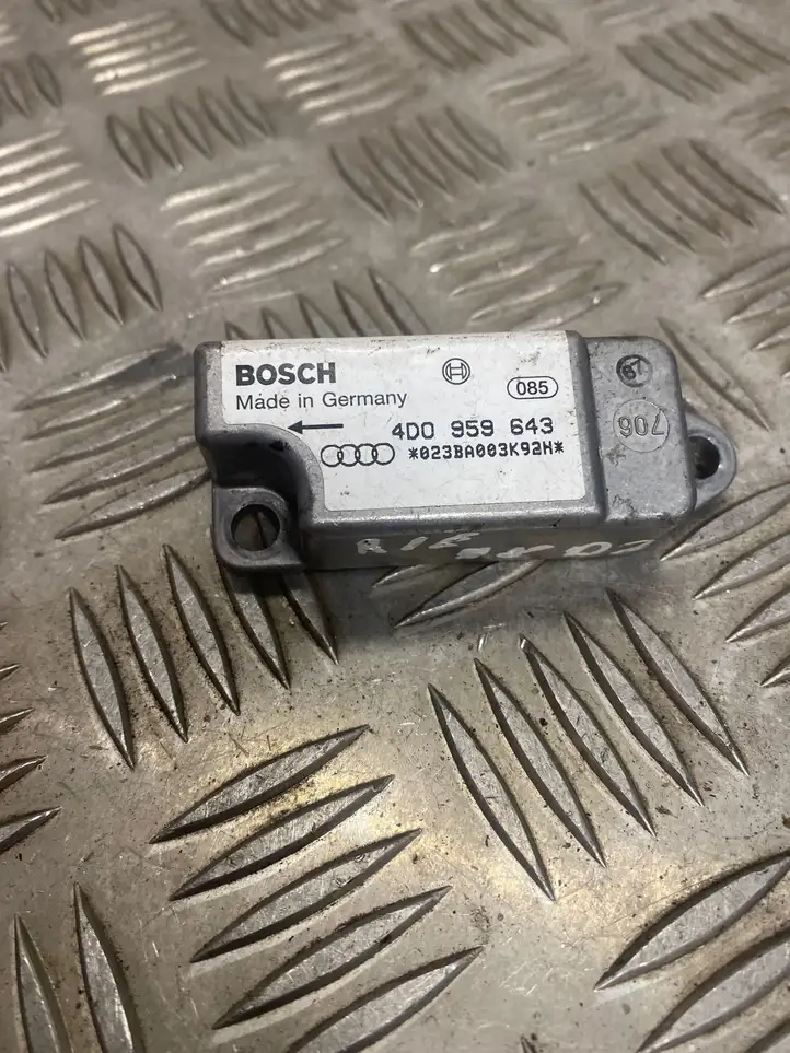 Audi A6 S6 C6 4F (2004 - 2008) 0285001153 Датчик удара SRS — фото 2