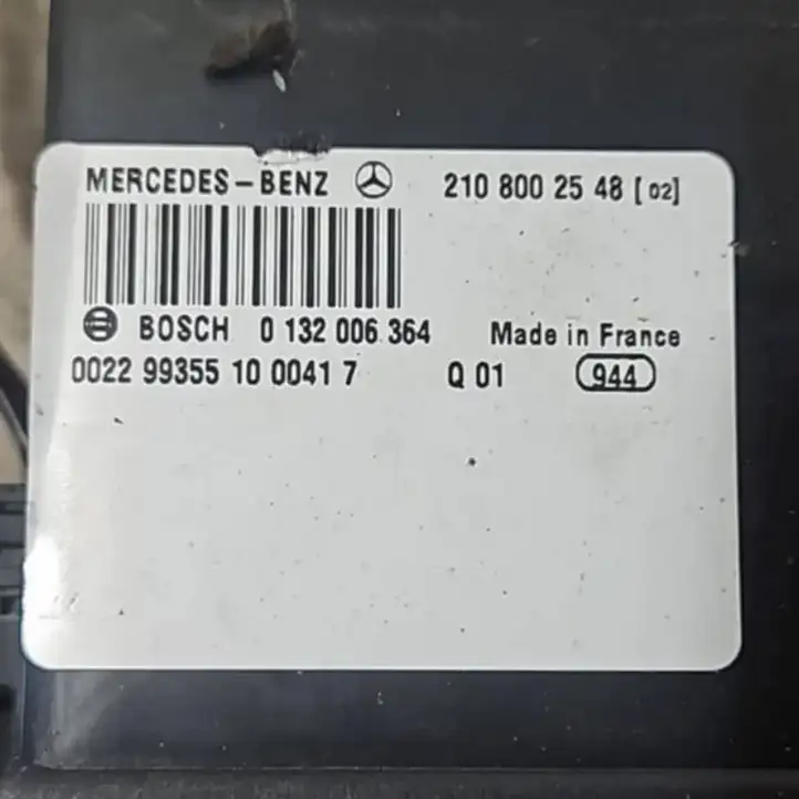 Mercedes-Benz E W210 (1995 - 2002) 2108002548 Вакуумный насос центрального замка — фото 4