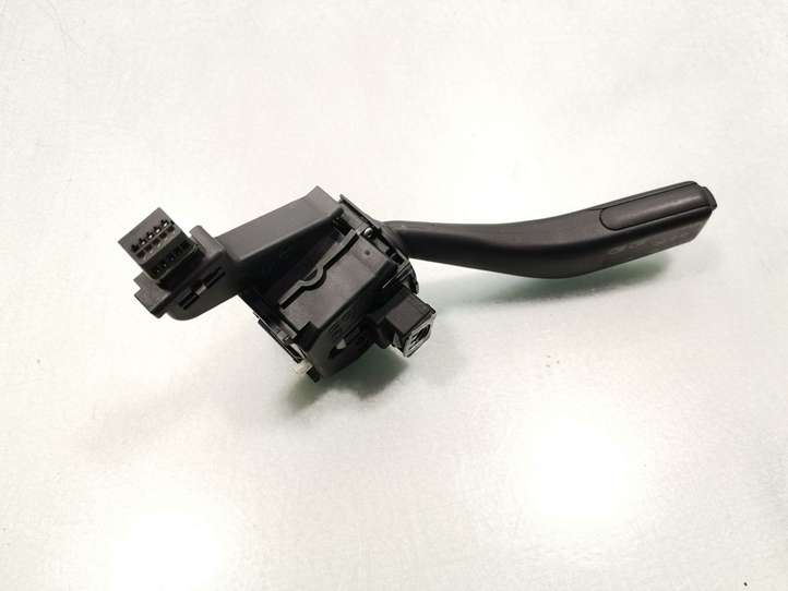 Volkswagen Golf V (2003 - 2009)  1K0953519 Ручка поворотов/ фонарей