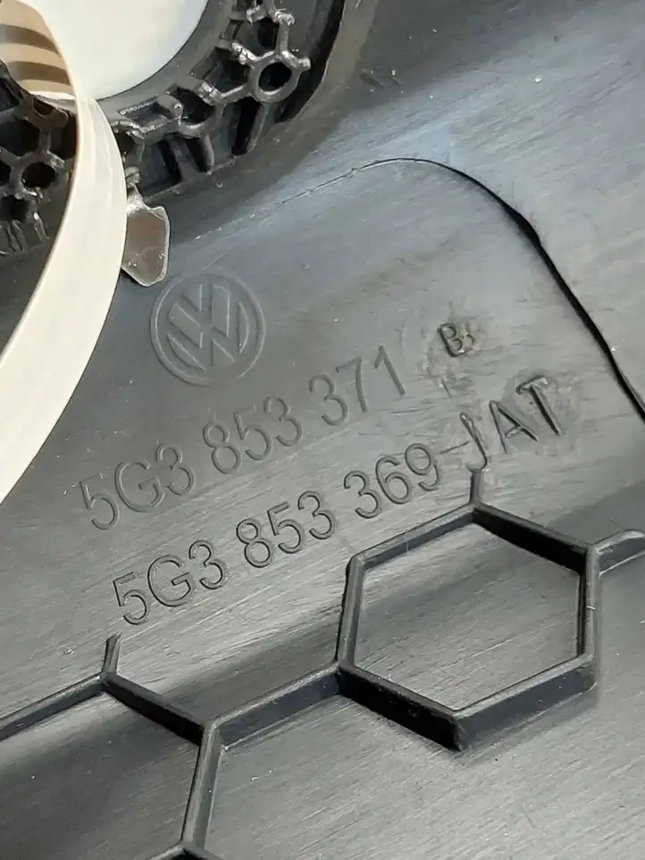 Volkswagen Golf VII (2013 - 2019) 5G3853371B Внутренняя отделка переднего порога — фото 6