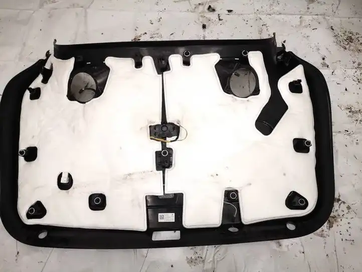 Tesla Model Y (2019 - 2024) 153668402g Прочая отделка багажника — фото 1