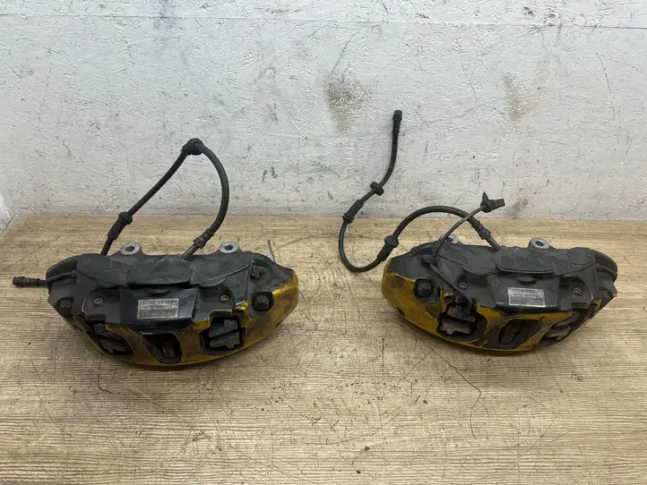 Audi A6 C7 (2014 - 2018) 4G0615105 Тормозной суппорт передний — фото 1
