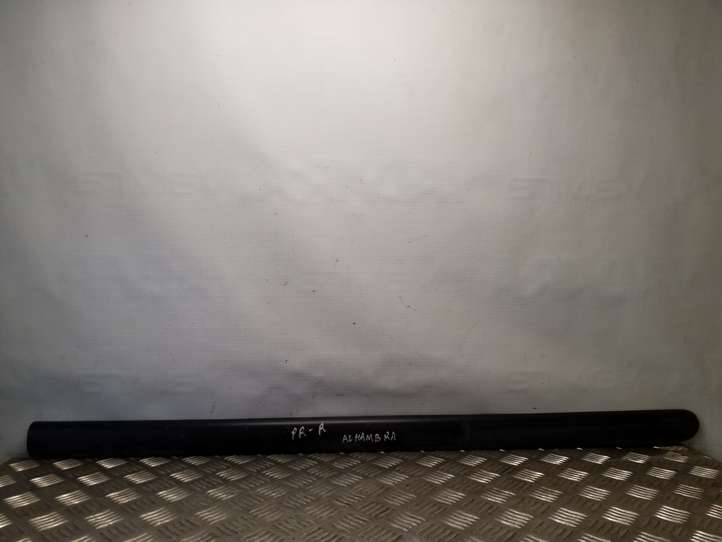 Seat Alhambra (2000 - 2010)  7M0853516E Отделка (молдинг) передней двери