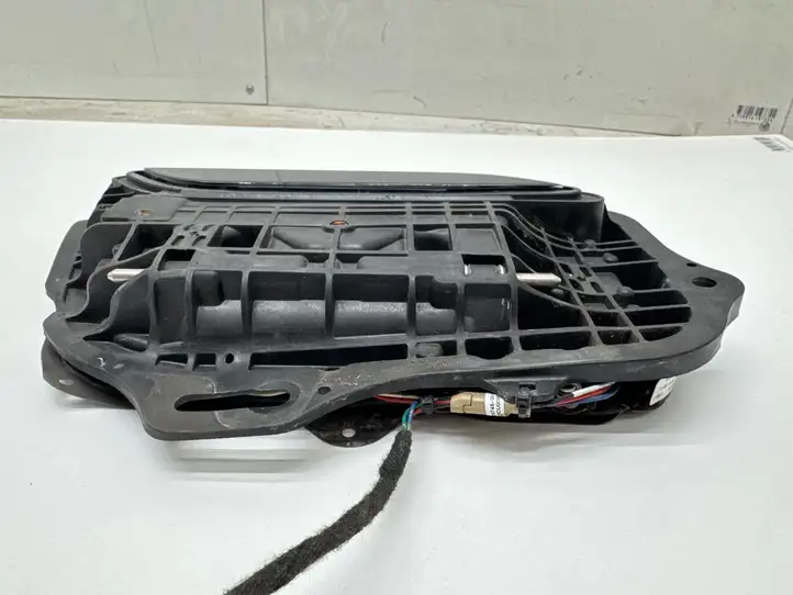 Tesla Model S (2016 - 2021) 100737400L Наружная ручка задней двери — фото 3