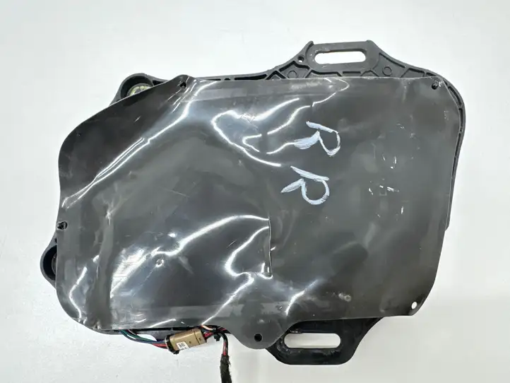 Tesla Model S (2016 - 2021) 100737400L Наружная ручка задней двери — фото 6