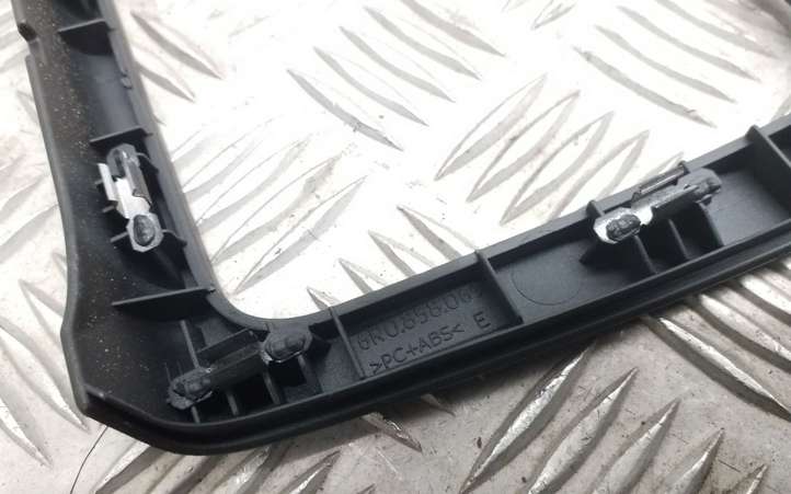 Volkswagen Polo (2009 - 2015)  6R0858069 Отделка радио/ навигации