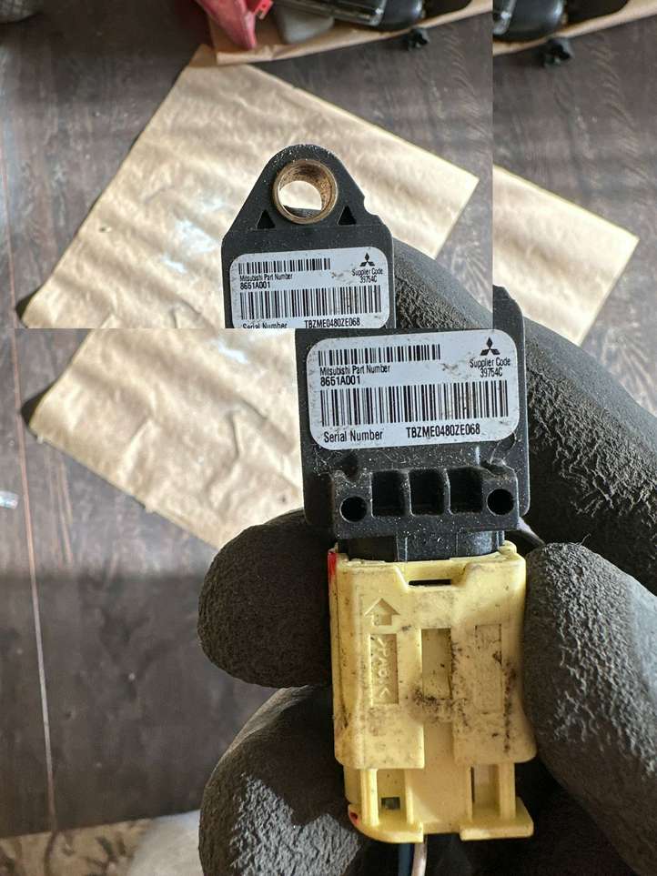 Citroen C-Crosser (2007 - 2013)  8651A001 Датчик удара надувных подушек