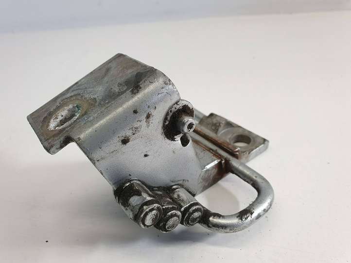 Volkswagen Touran I (2003 - 2010)  1T0831412A Нижняя петля передней двери