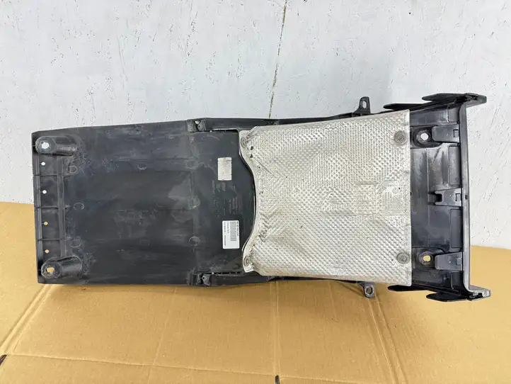 Porsche 718 Cayman 982 982c (2016 - ) 982825495 Защита заднего бампера — фото 4