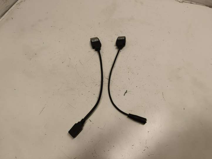 Mercedes-Benz CLS C219 (2003 - 2011)  A0018276704 Разъем USB