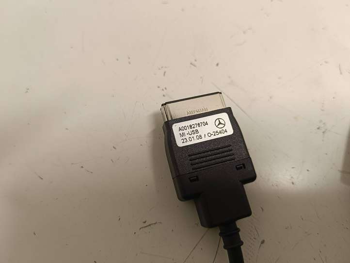 Mercedes-Benz CLS C219 (2003 - 2011)  A0018276704 Разъем USB