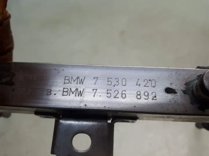 BMW 3 E90 E91 (2005 - 2012) 7506158 Магистральная топливная трубка — фото 3
