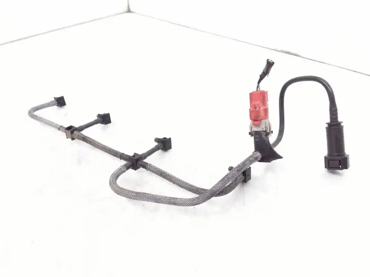 Ford Connect (2002 - 2007) 4R8Q9F951AA Шланг обратки топлива — фото 1