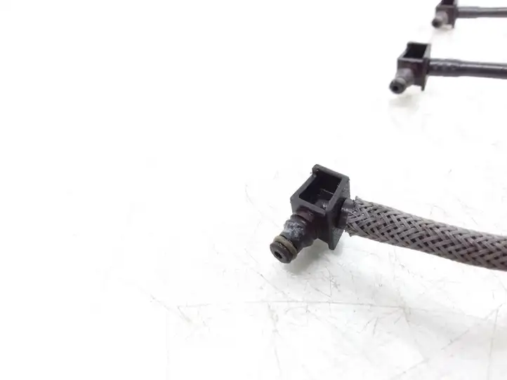 Ford Connect (2002 - 2007) 4R8Q9F951AA Шланг обратки топлива — фото 3