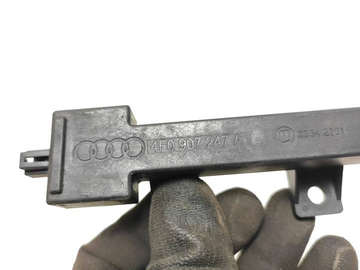 Audi Q7 (2005 - 2009)  4F0907247A Блок управления антенной
