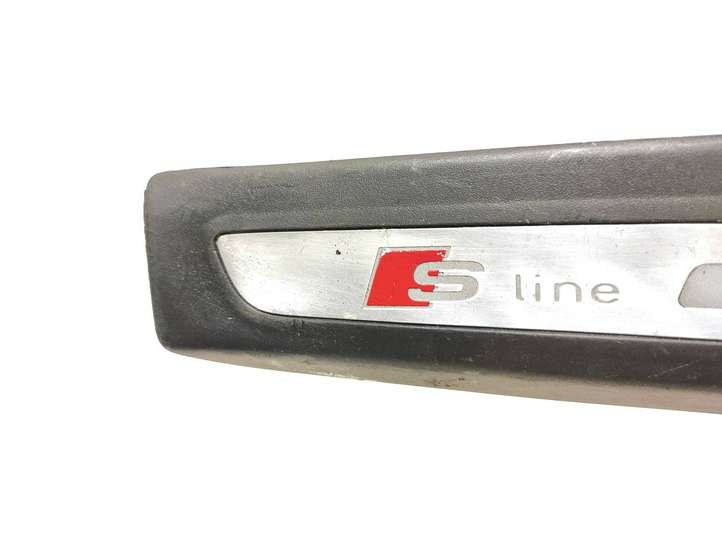 Audi Q7 (2005 - 2009)  4L0853376C Отделка заднего порога (внутренняя)