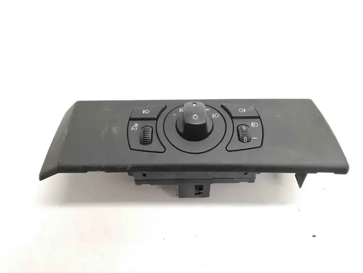 BMW 5 E60 E61 (2004 - 2010) 6925260 Включатель фонарей — фото 1