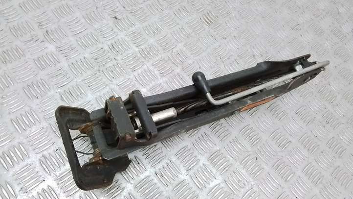 Audi Q7 (2005 - 2009)  7L0011031E Домкрат (данкрат)