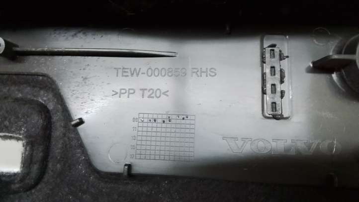 Volvo XC60 (2008 - 2013)  0063402 Основной отделочный щит