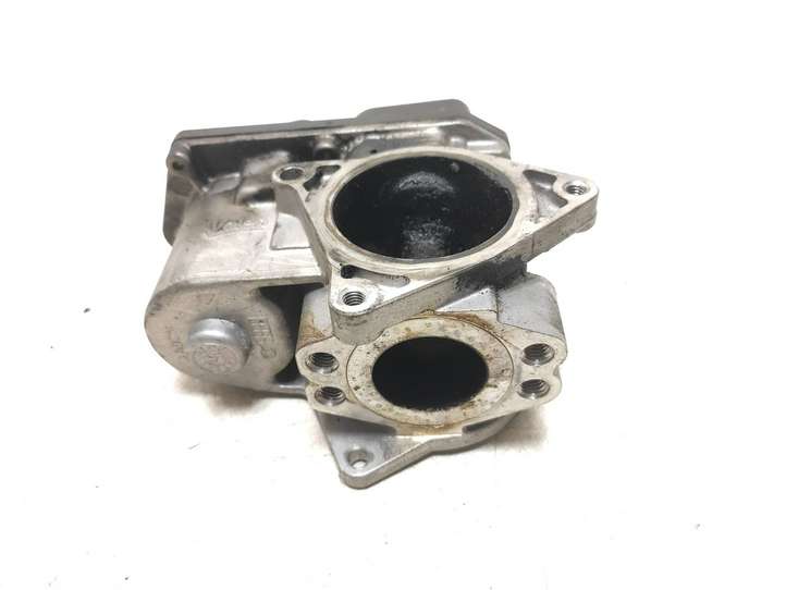 Audi Q5 (2012 - 2017)  03L131501K Клапан EGR